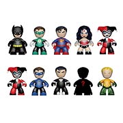 DC Universe Mini Mez-Itz 2-Inch Mini-Figure Display Box
